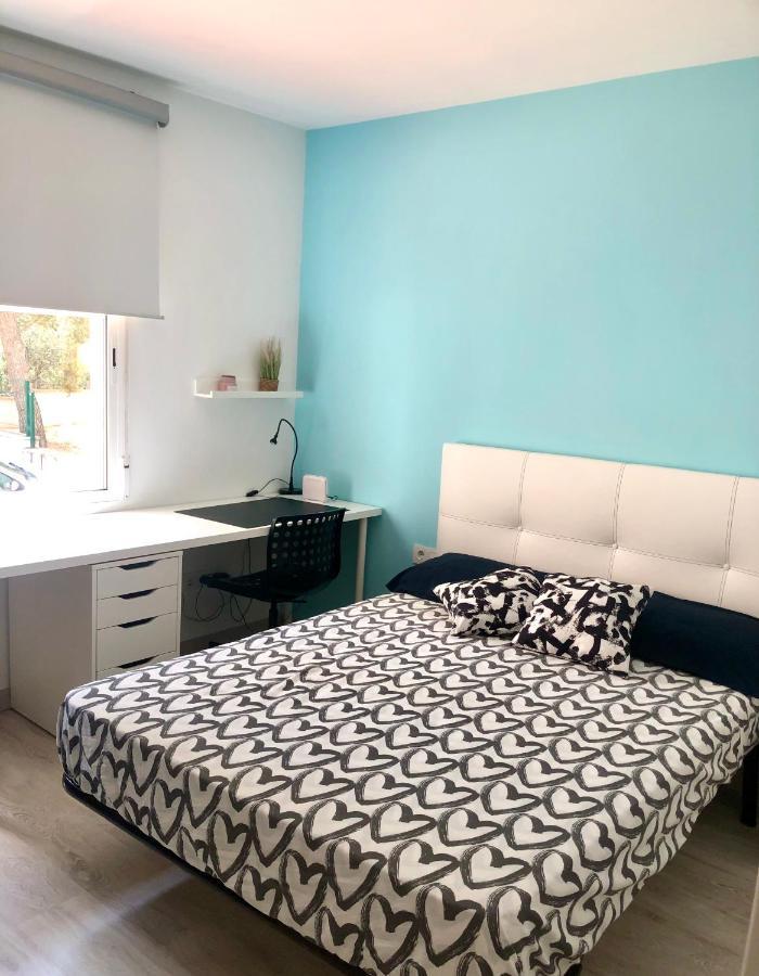 Familia, Amigos Y Playa Apartment Салоу Екстериор снимка
